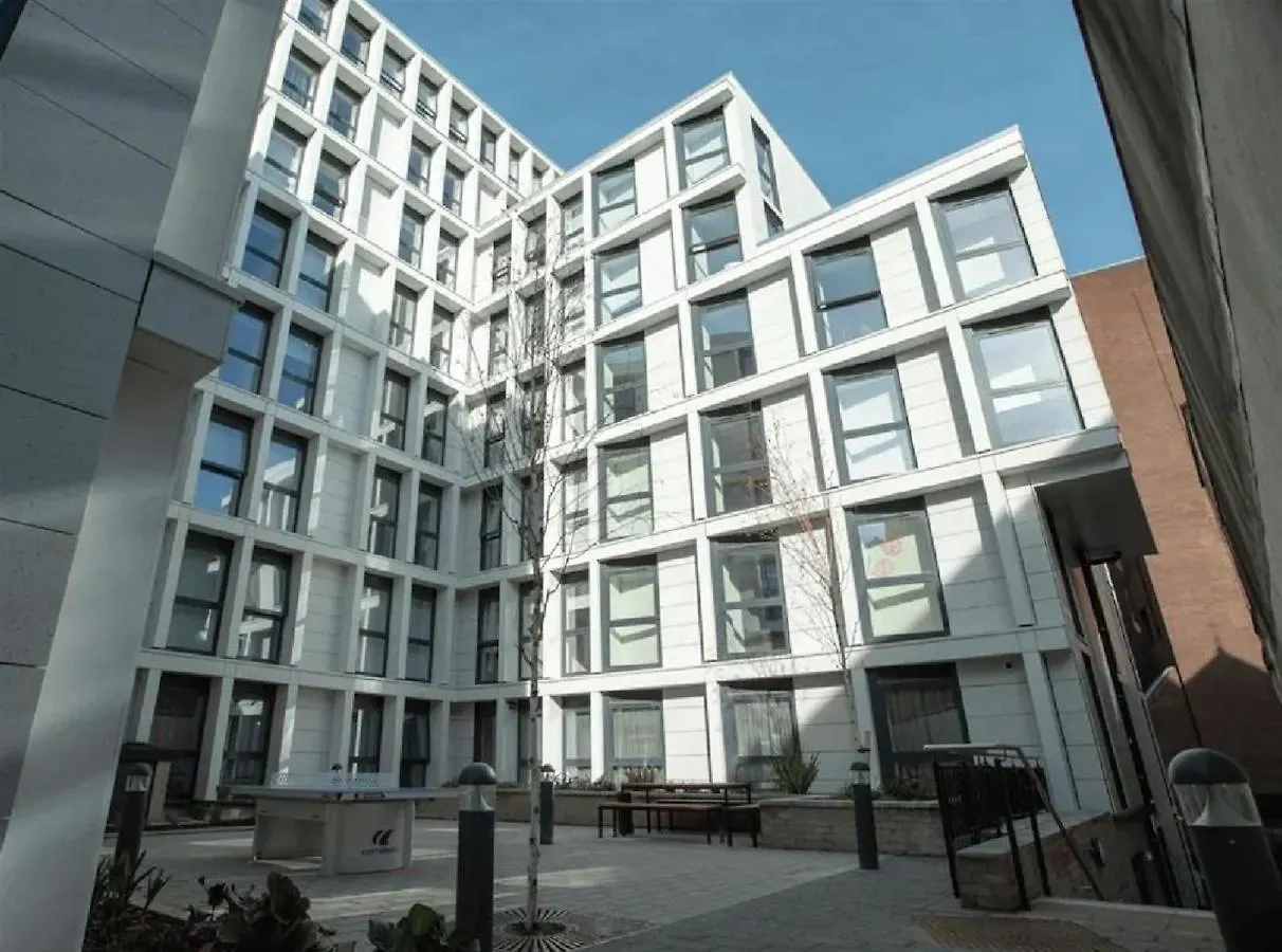 Charming Rooms, Newcastle Upon Tyne - Sk Apartment